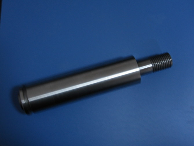 軸類零件的結(jié)構(gòu)、材料和工藝分析